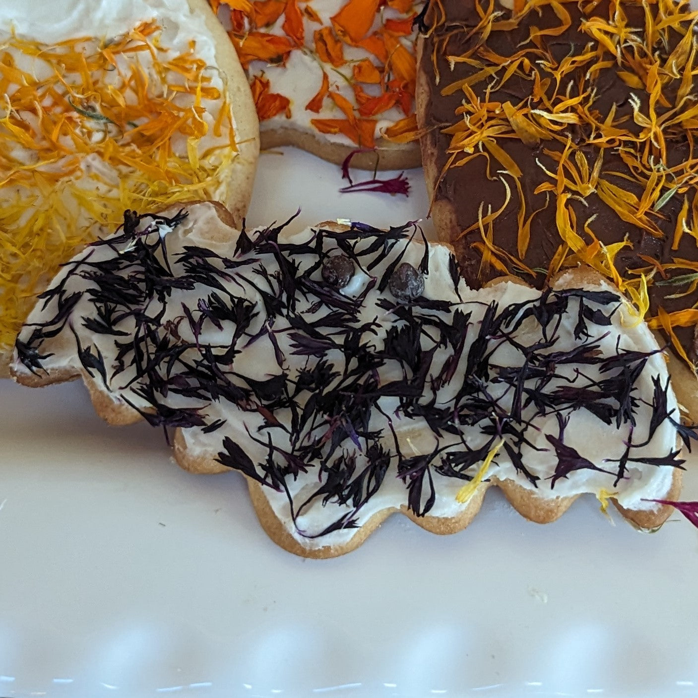 Edible Flower Petal Confetti - Black